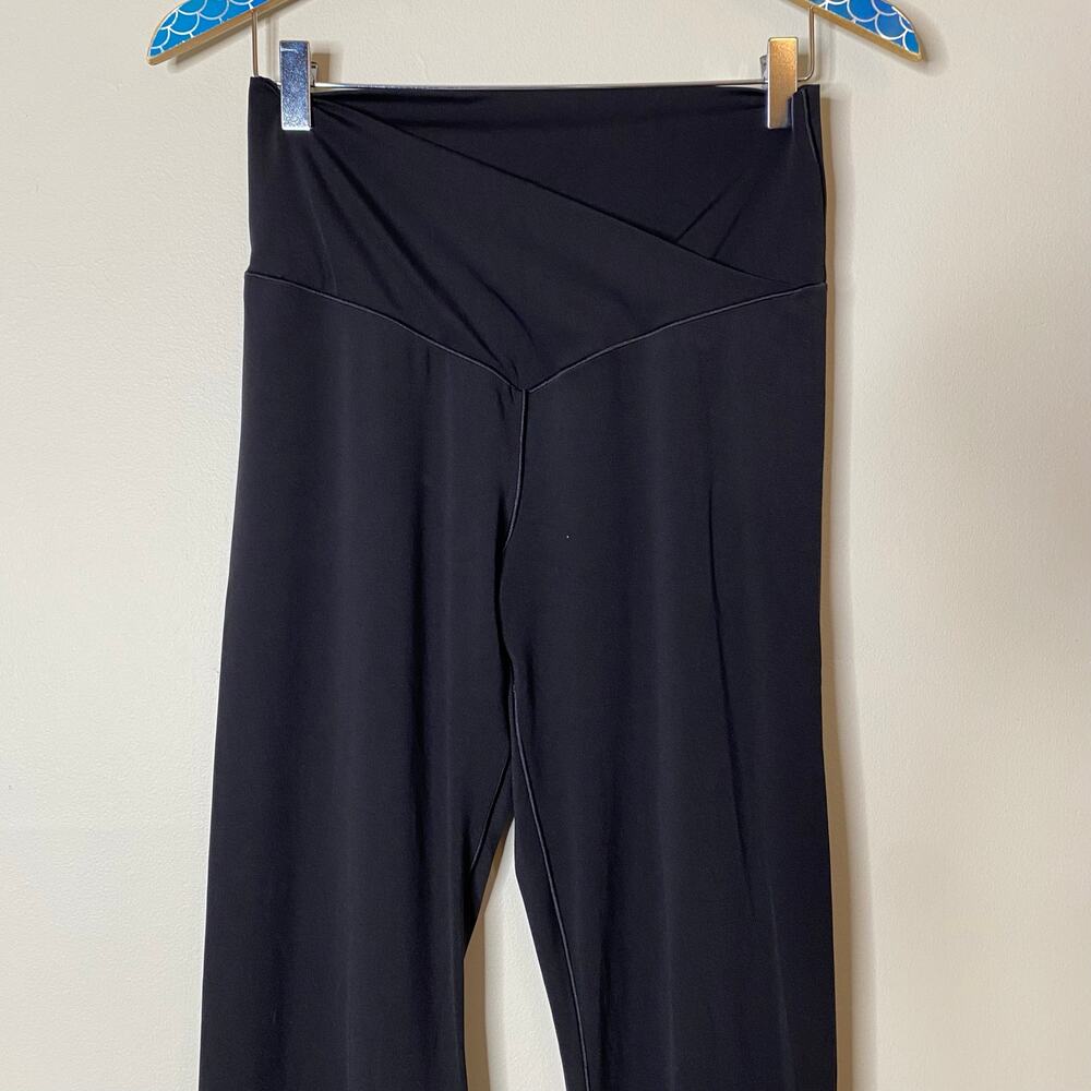 AERIE OFFLINE Real Me Flare Hi-Rise Crossover Legging Black Size XL - Picture 3 of 9